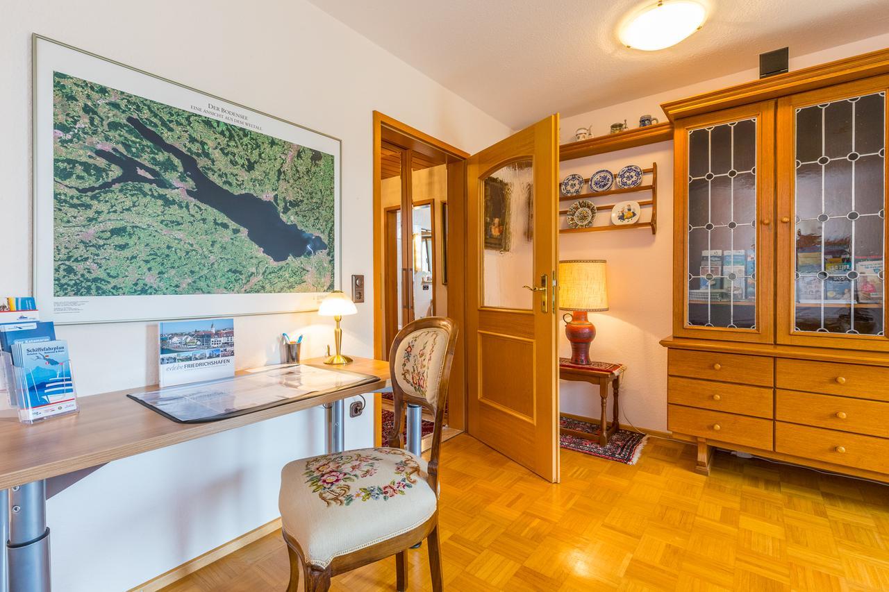 Privatzimmer Ulbricht/Foehr Friedrichshafen Ngoại thất bức ảnh