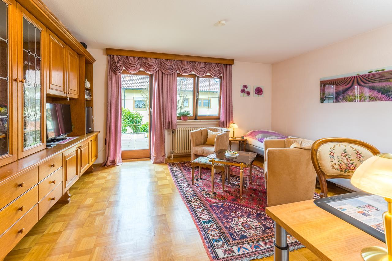 Privatzimmer Ulbricht/Foehr Friedrichshafen Ngoại thất bức ảnh